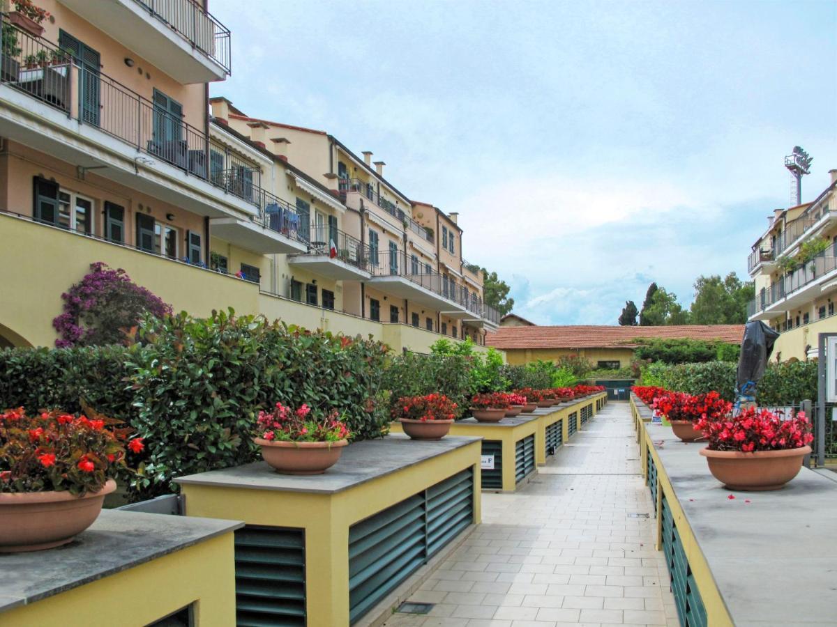 Apartment Cala Azzurra - Imp312 By Interhome Імперія Екстер'єр фото