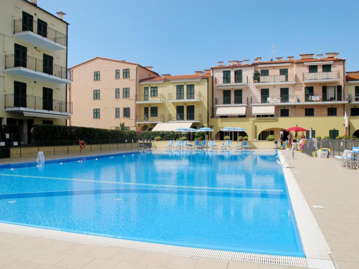 Apartment Cala Azzurra - Imp312 By Interhome Імперія Екстер'єр фото