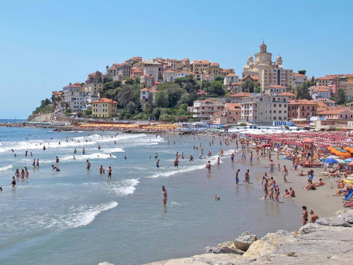 Apartment Cala Azzurra - Imp312 By Interhome Імперія Екстер'єр фото